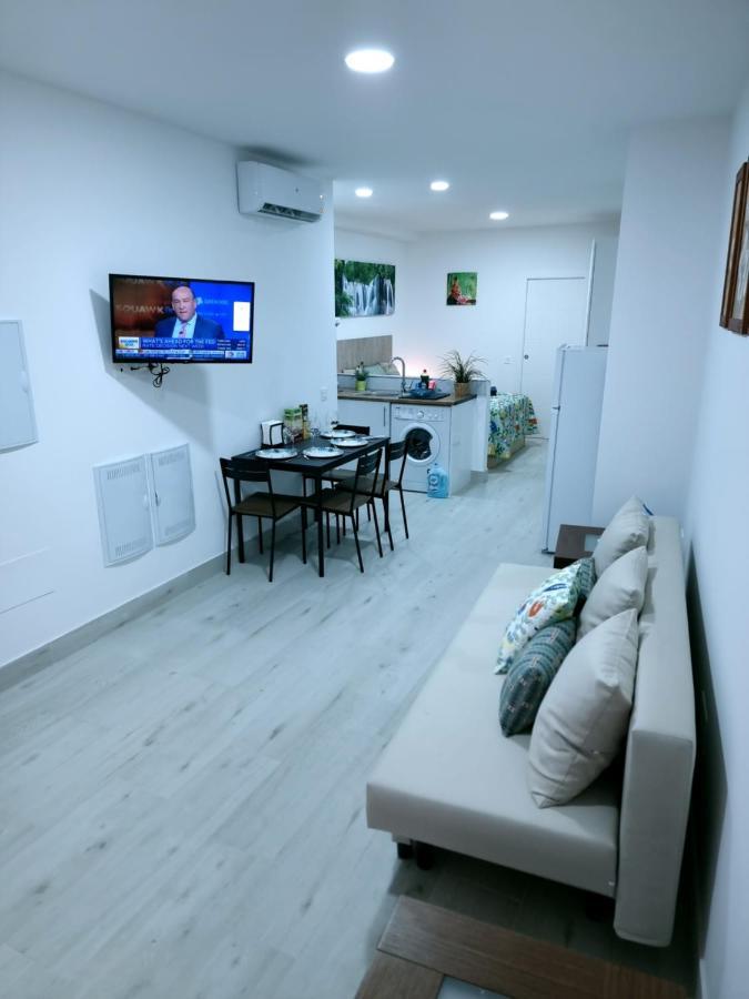 Apartamentos Zanca City Center Free Luggage Storage Málaga Esterno foto