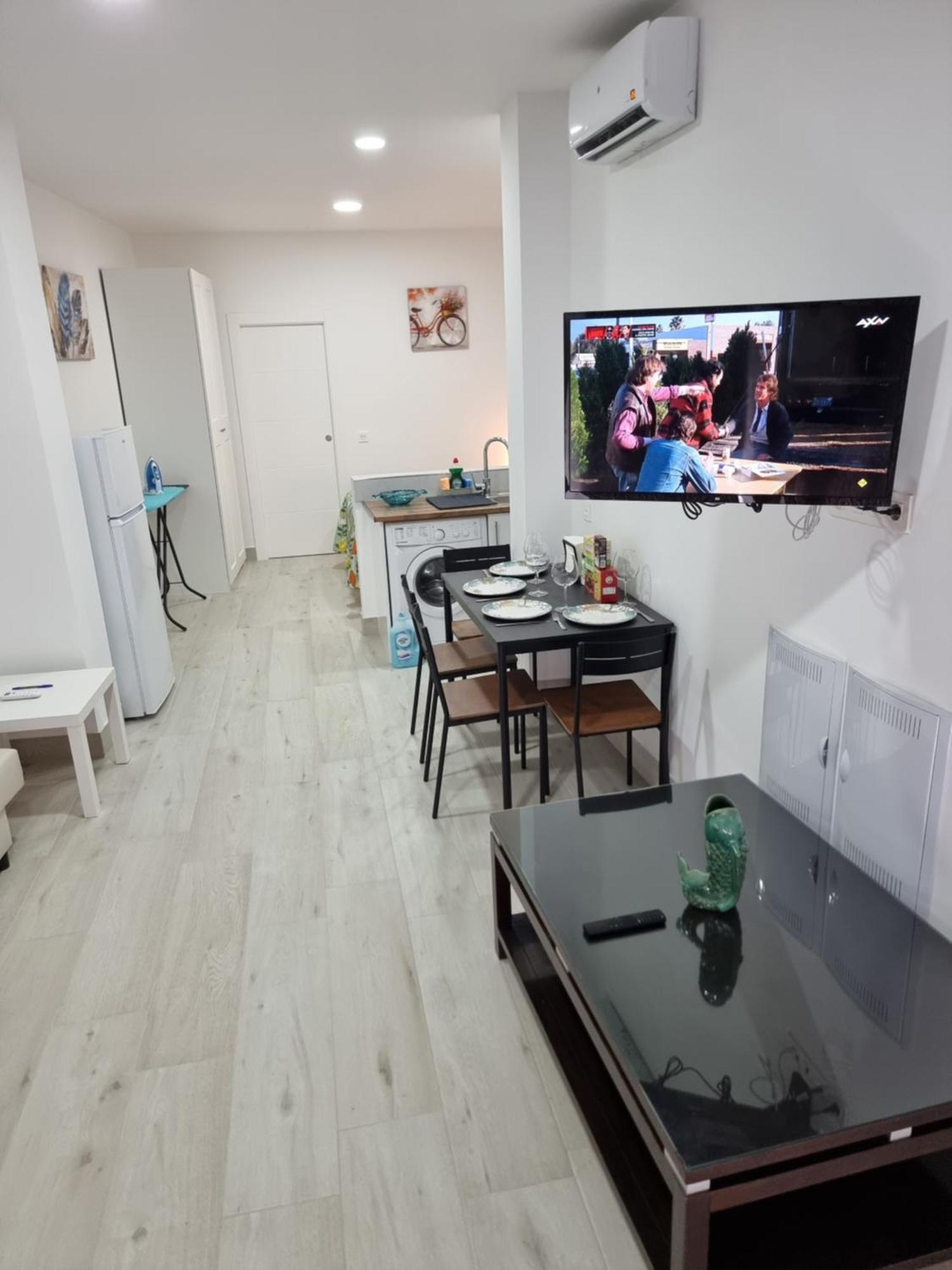 Apartamentos Zanca City Center Free Luggage Storage Málaga Esterno foto